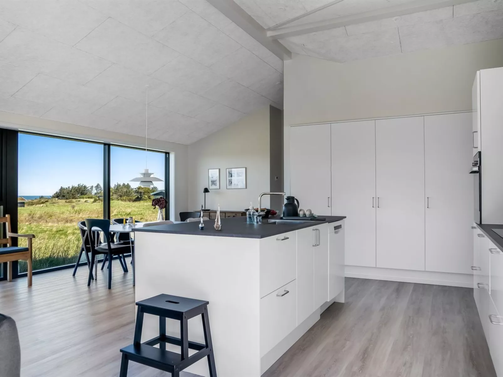 "Merete" - 900m from the sea-Binnen