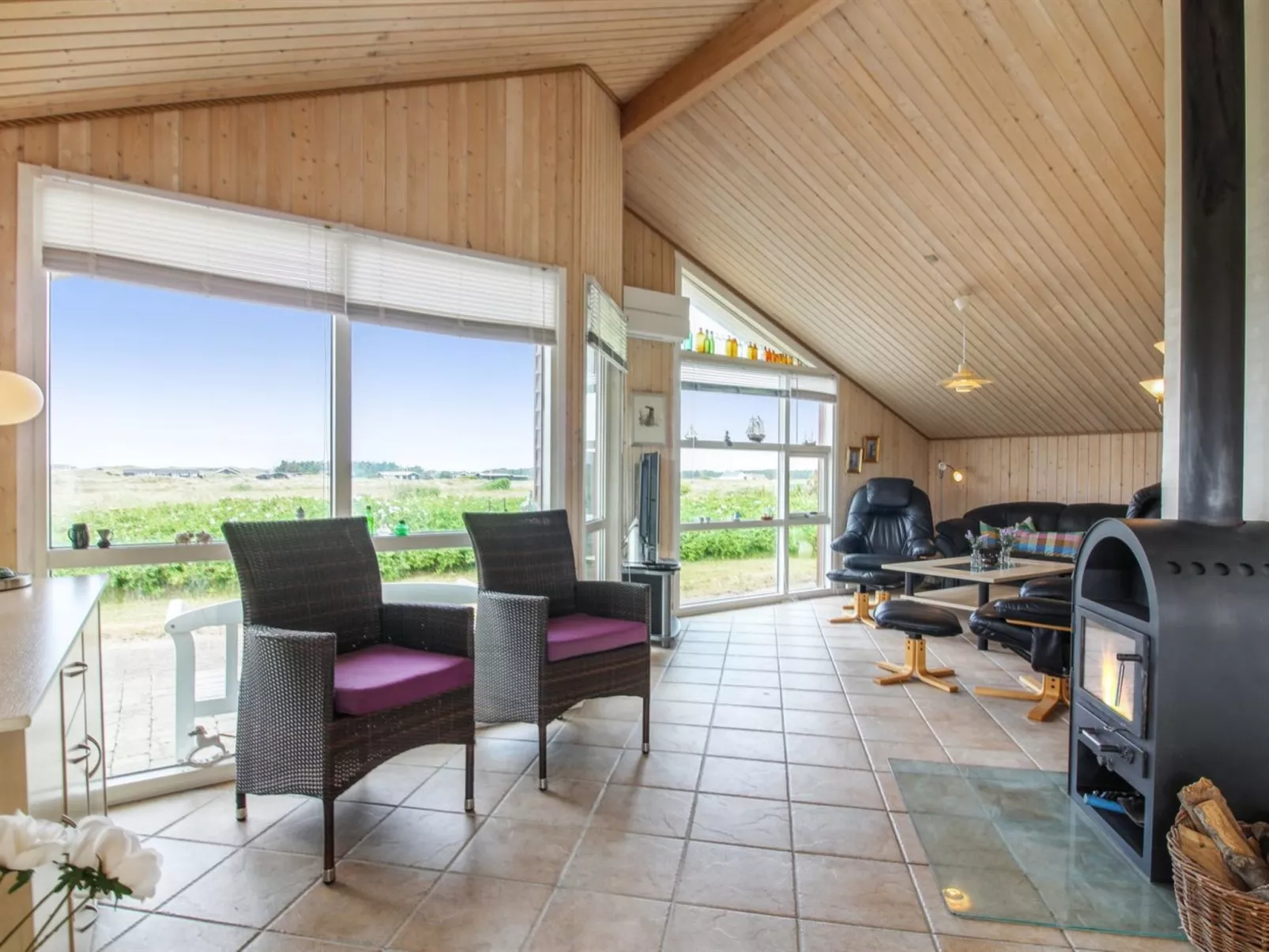 "Zuhra" - 250m from the sea-Binnen