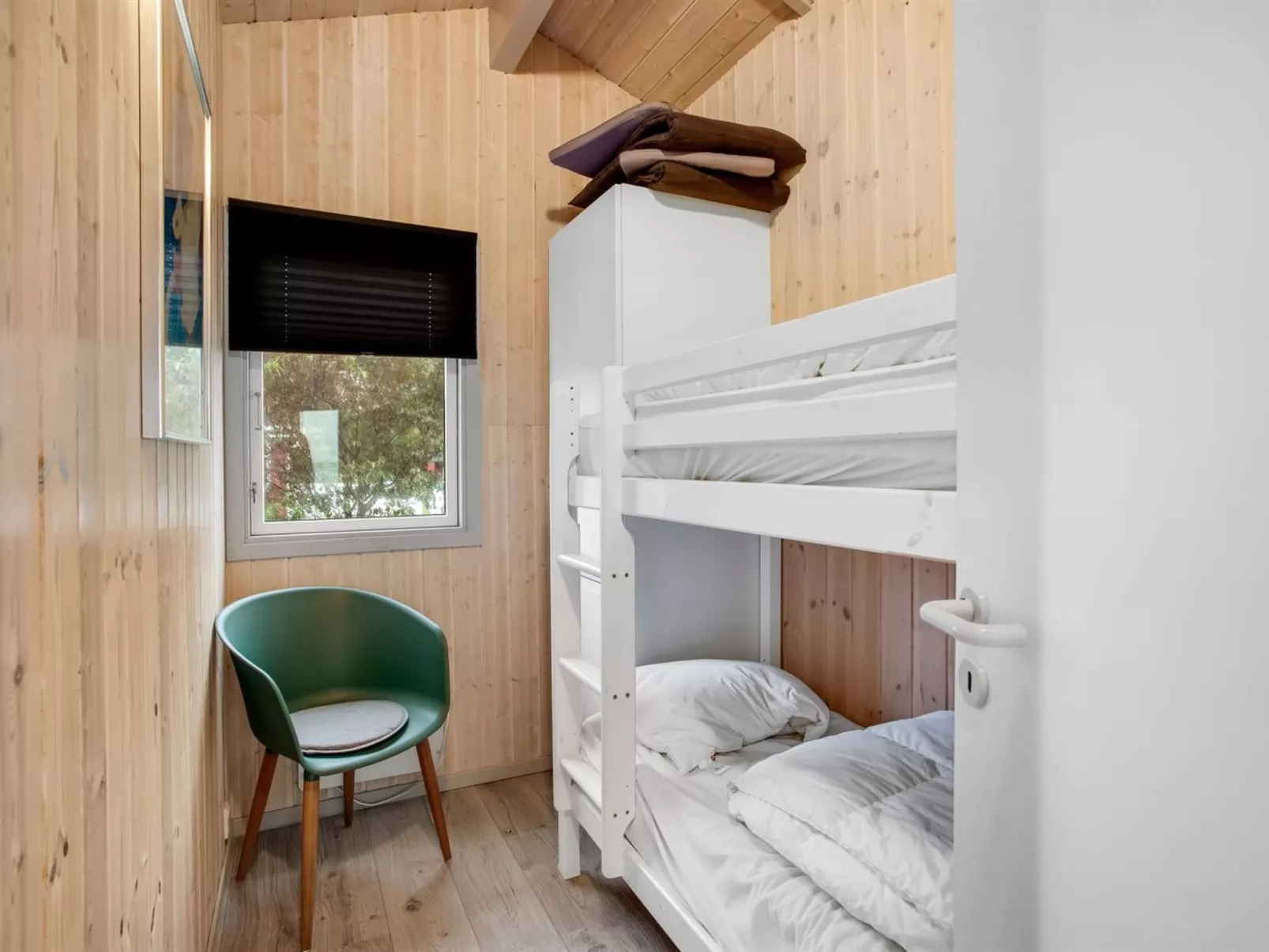 "Holmwith" - 50m from the sea-Binnen