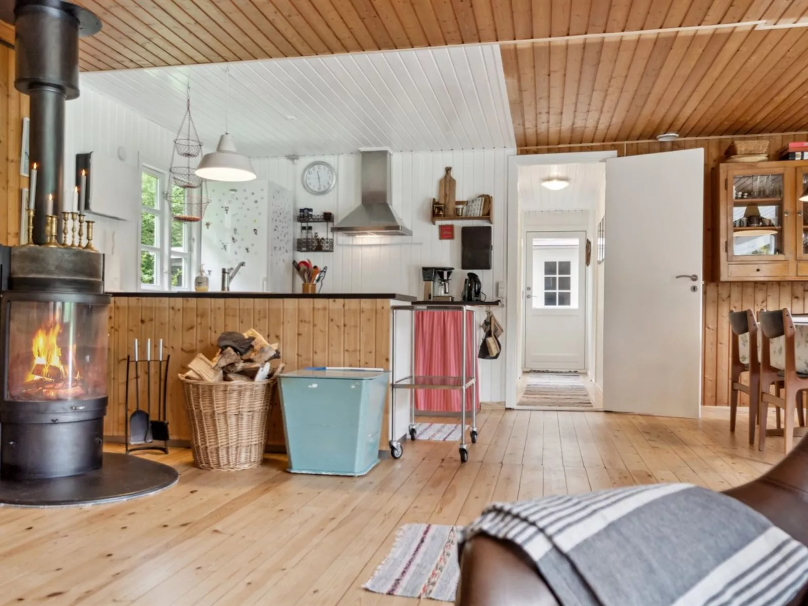 "Gunlög" - 1.3km from the sea-Binnen