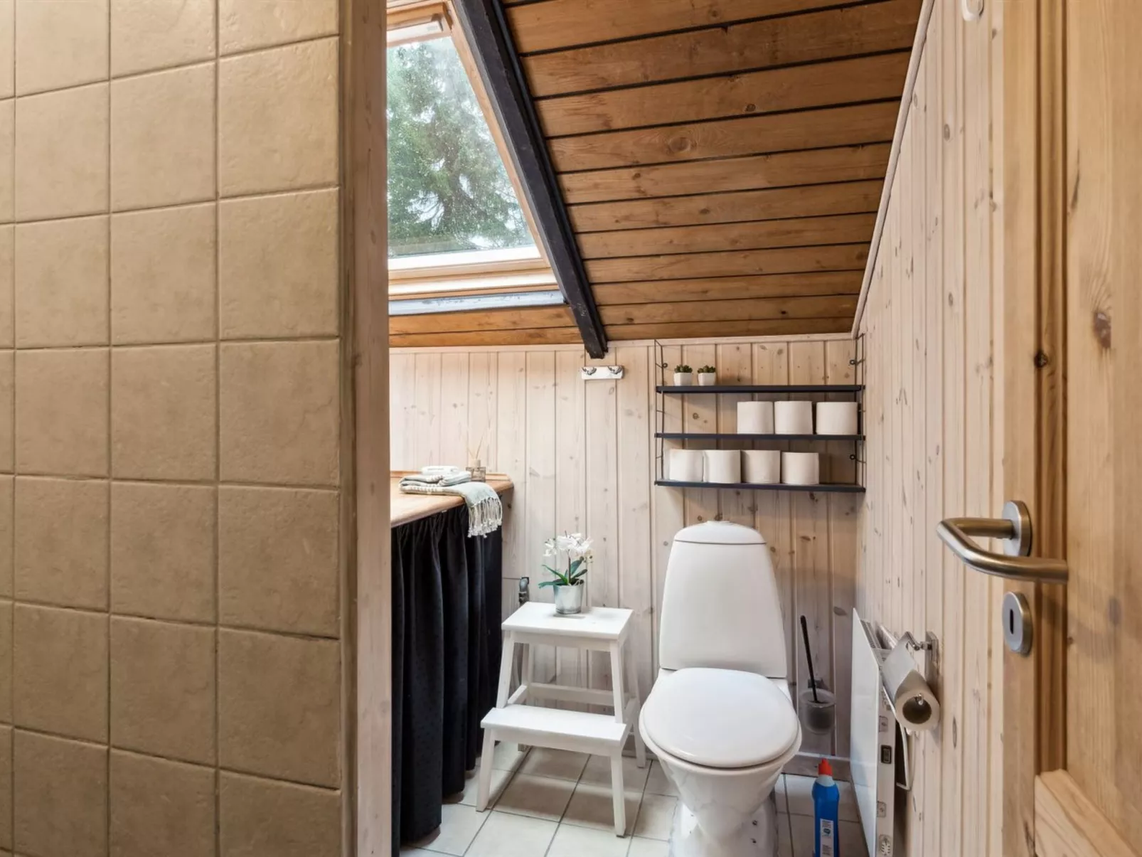 "Ninni" - 3.2km from the sea-Binnen