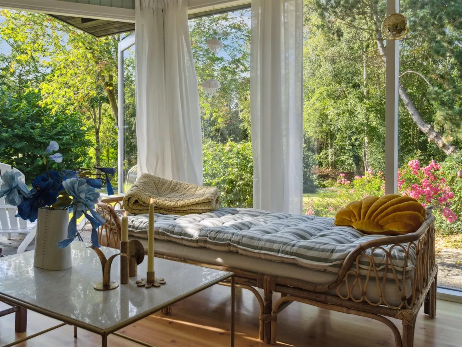 "Fintan" - 1km from the sea-Binnen