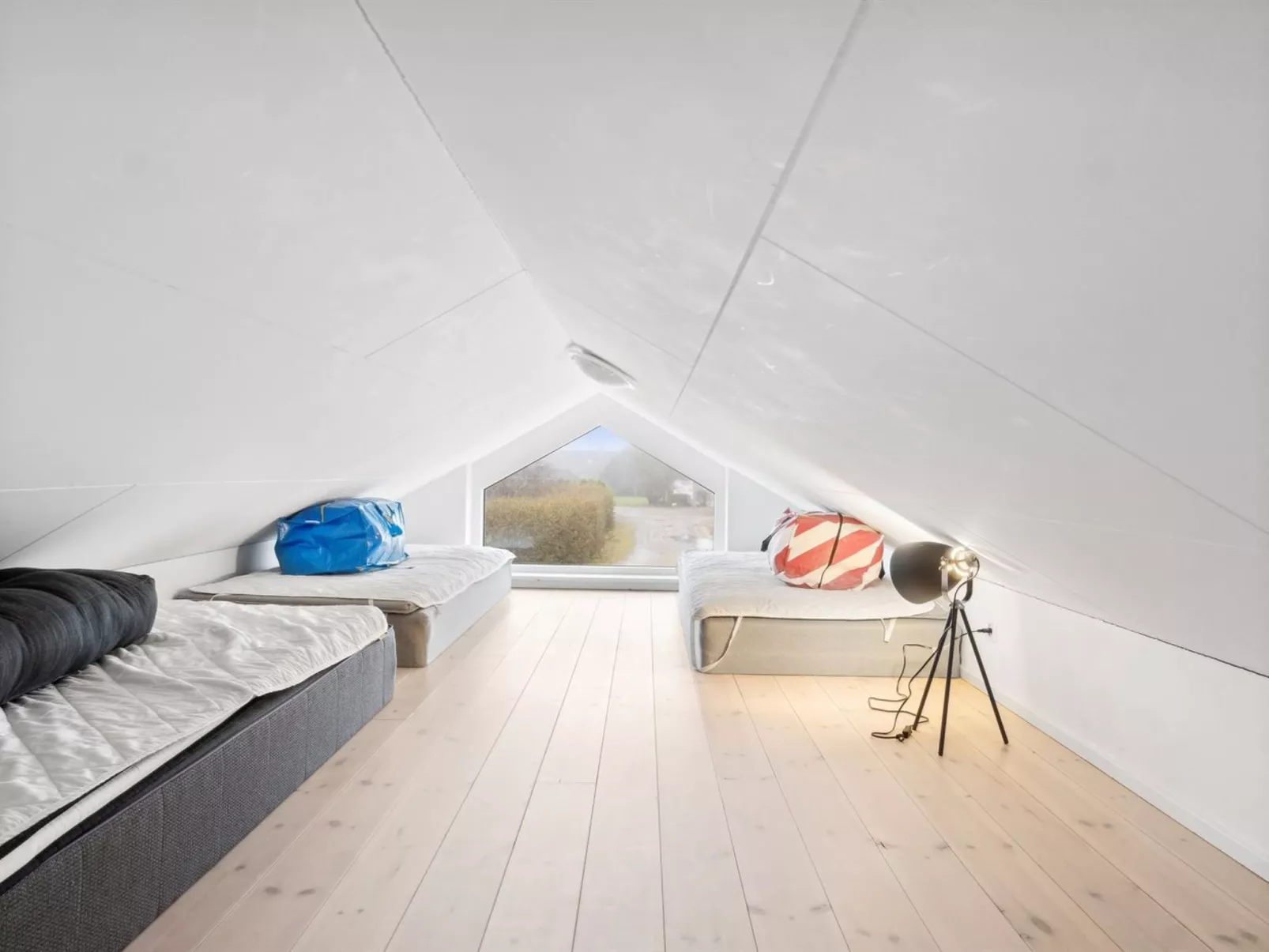 "Helemine" - 400m from the sea-Binnen