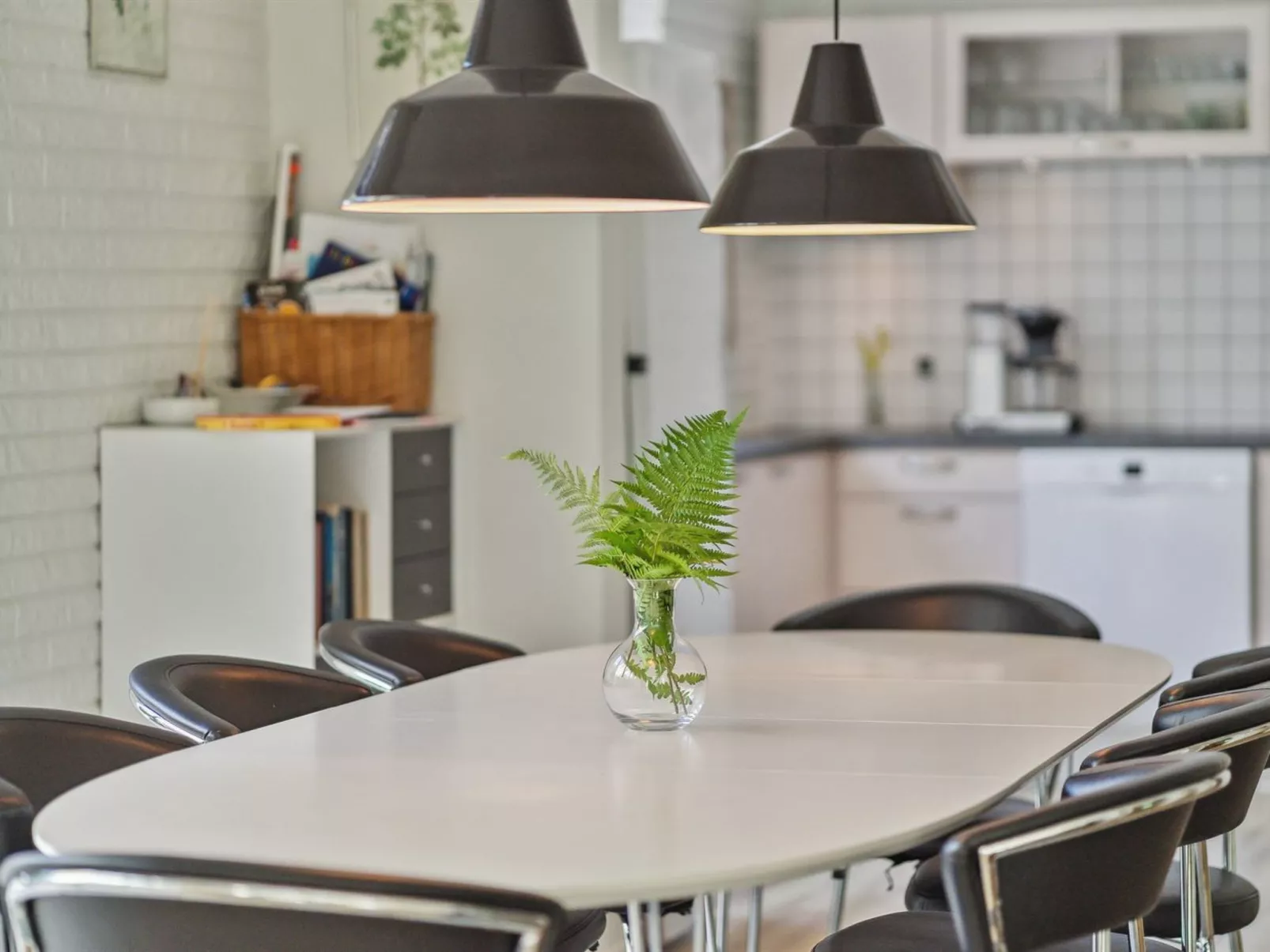 "Ingebrit" - 7km from the sea-Binnen