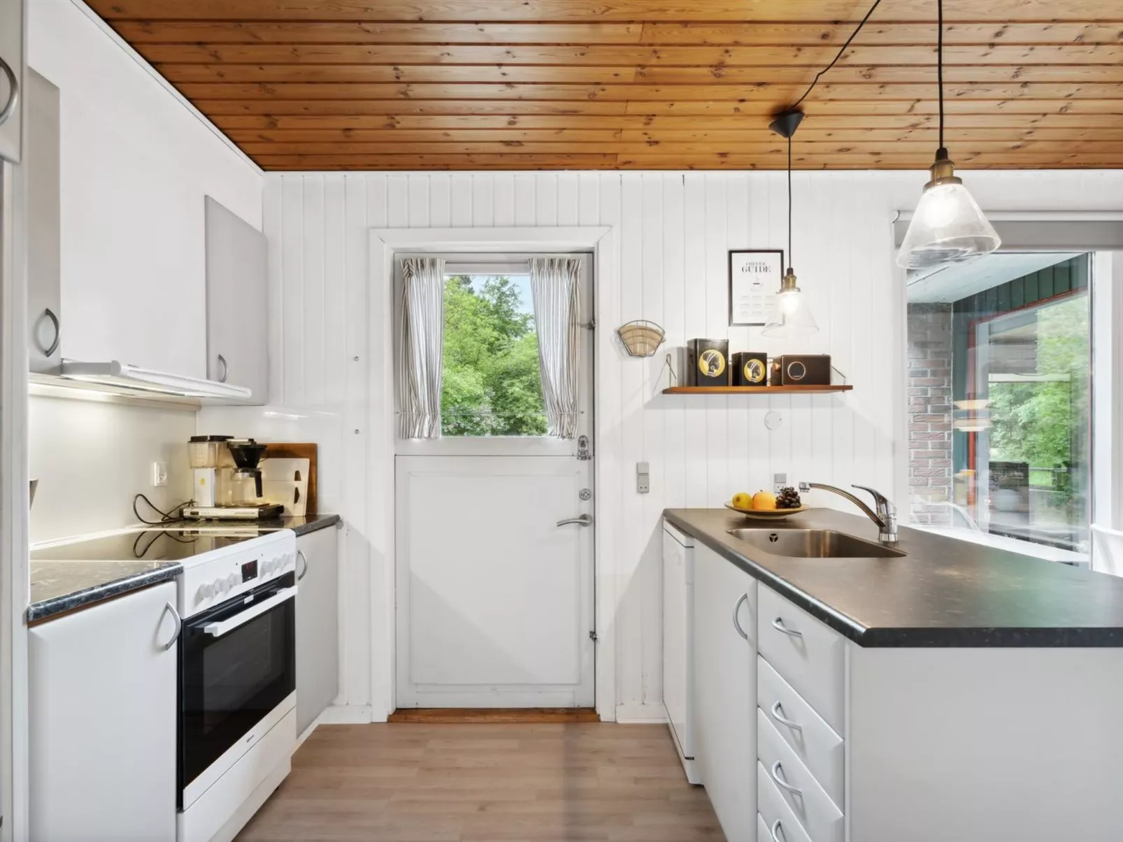 "Nyalle" - 30km from the sea-Binnen