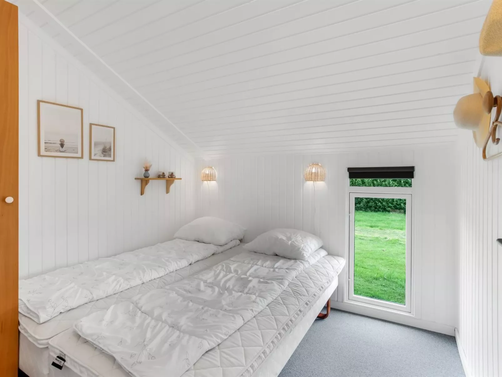 "Frender" - 800m to the fjord-Binnen