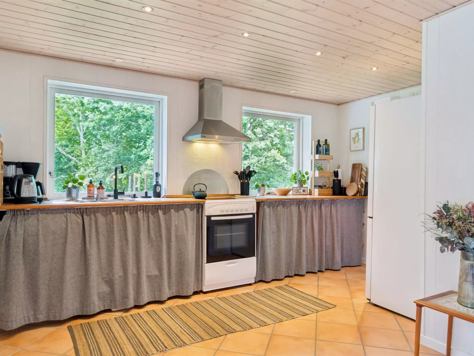 "Lenaya" - 1km from the sea-Binnen