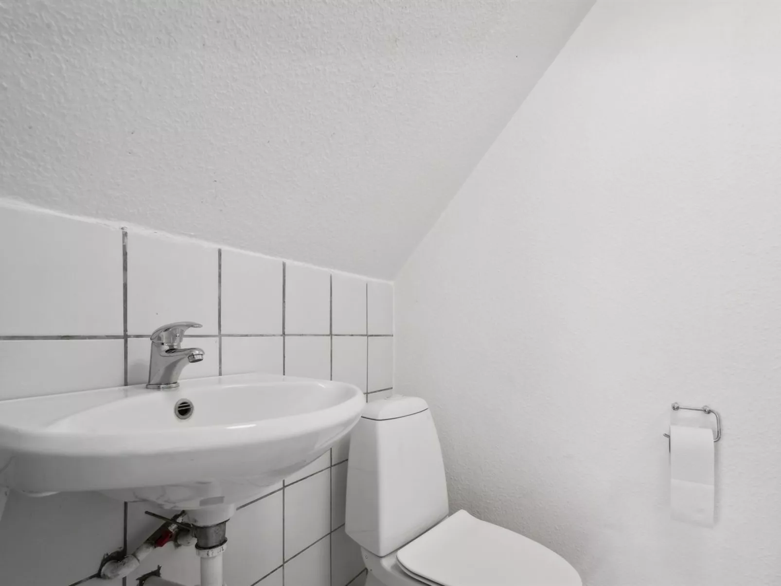 "Essie" - 20km from the sea-Binnen