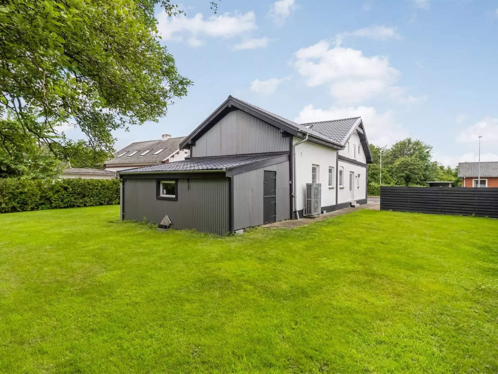 "Aliza" - 14km from the sea-Buiten