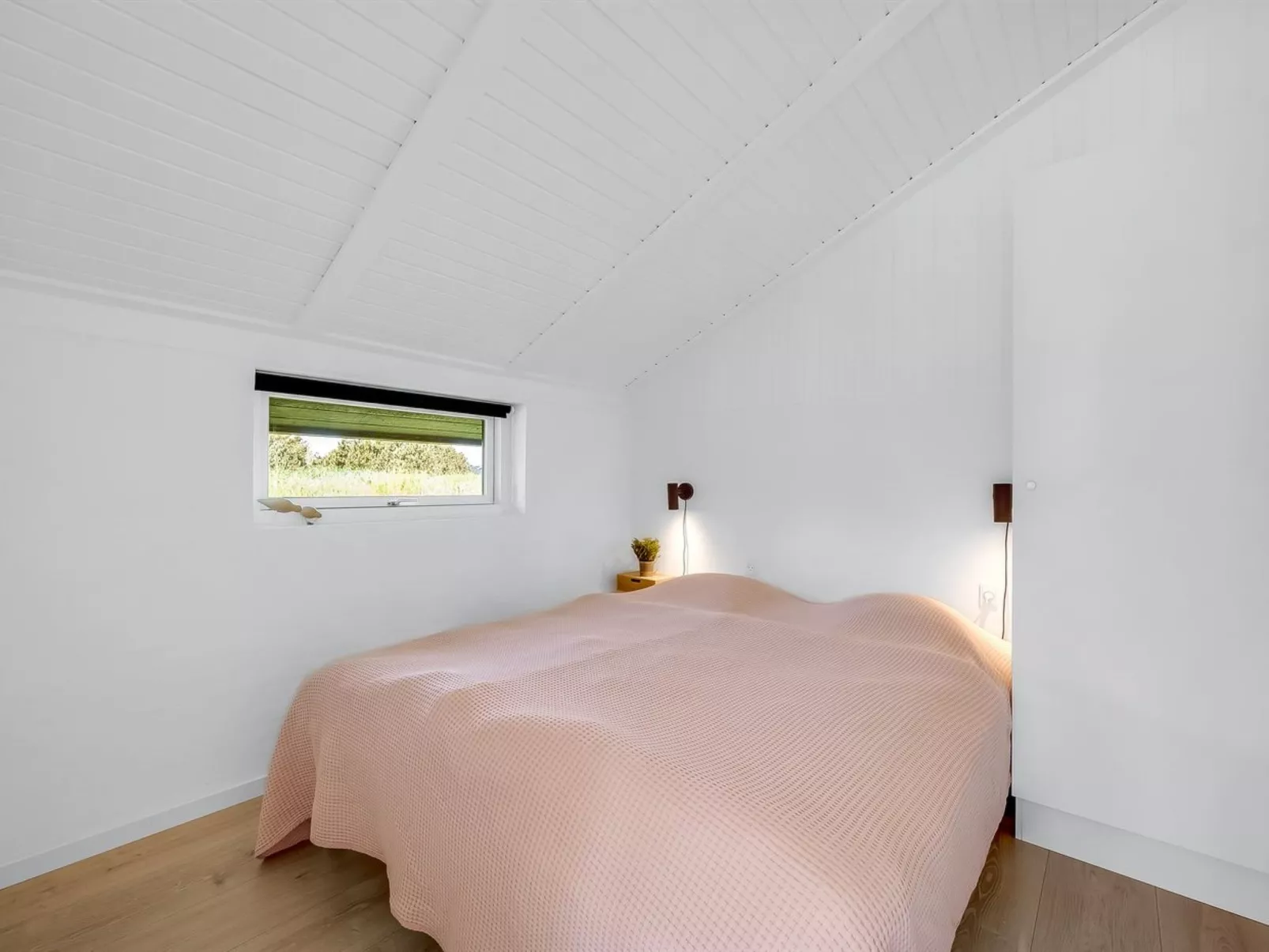 "Tilda" - 900m from the sea-Binnen