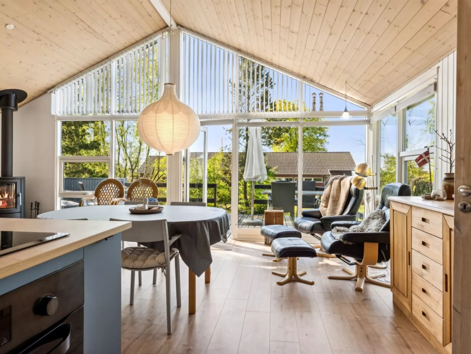 "Anne" - 150m from the sea-Binnen