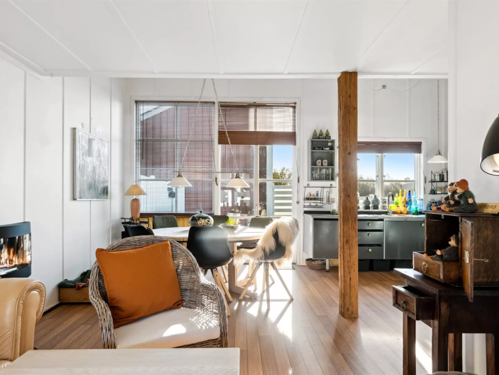 "Monja" - 50m from the sea-Binnen