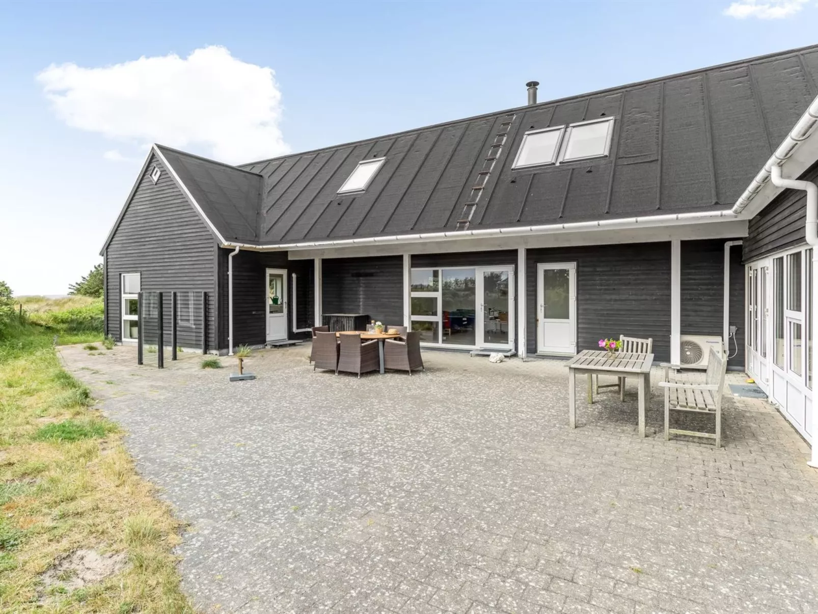 "Ajvi" - 900m from the sea-Buiten