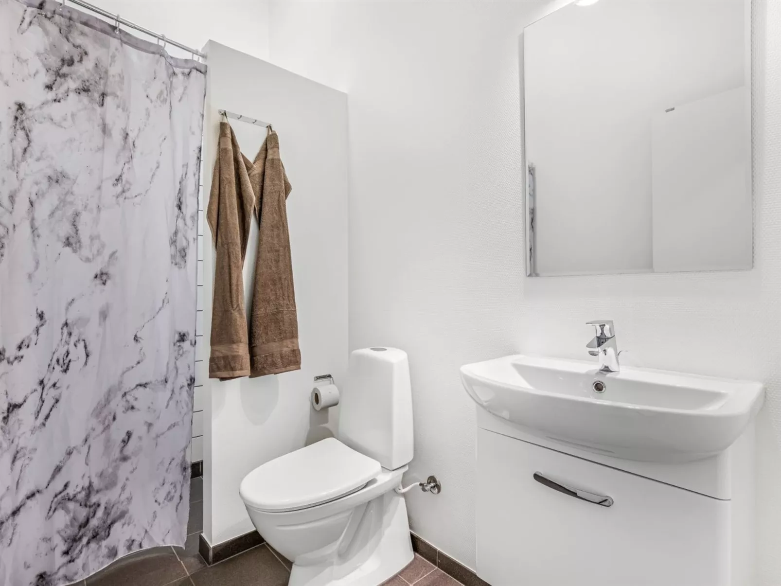 "Clarabelle" - 1.2km from the sea-Binnen