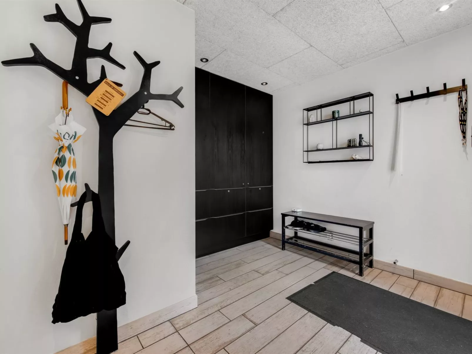 "Nona" - 1.1km from the sea-Binnen