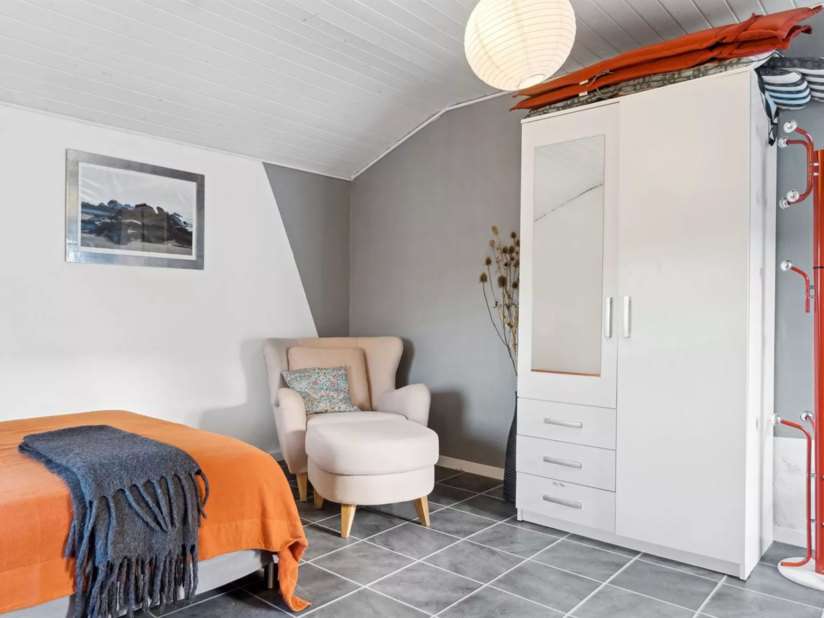 "Mikkeline" - 575m to the fjord-Binnen