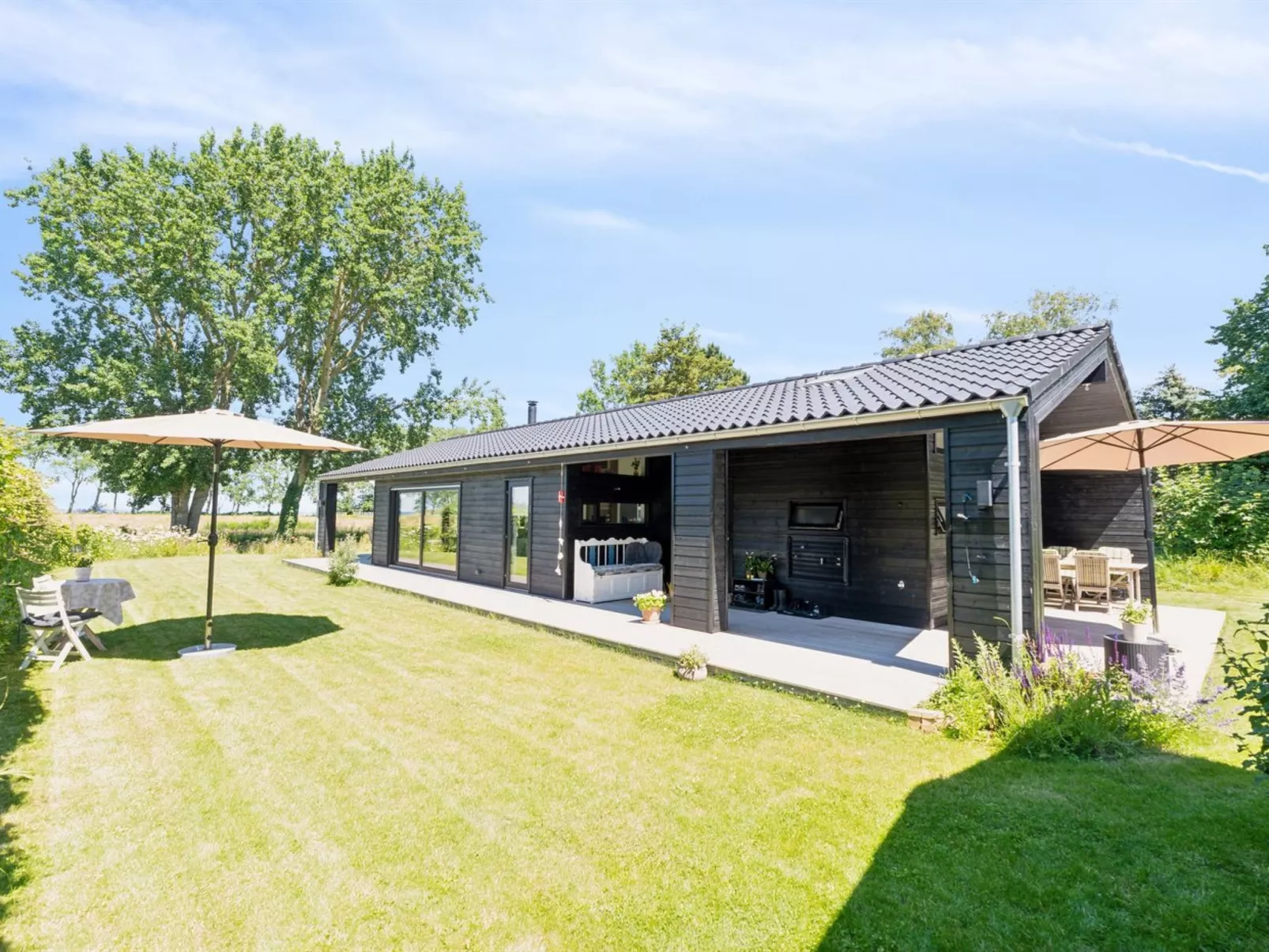 "Huldrik" - 100m from the sea-Buiten