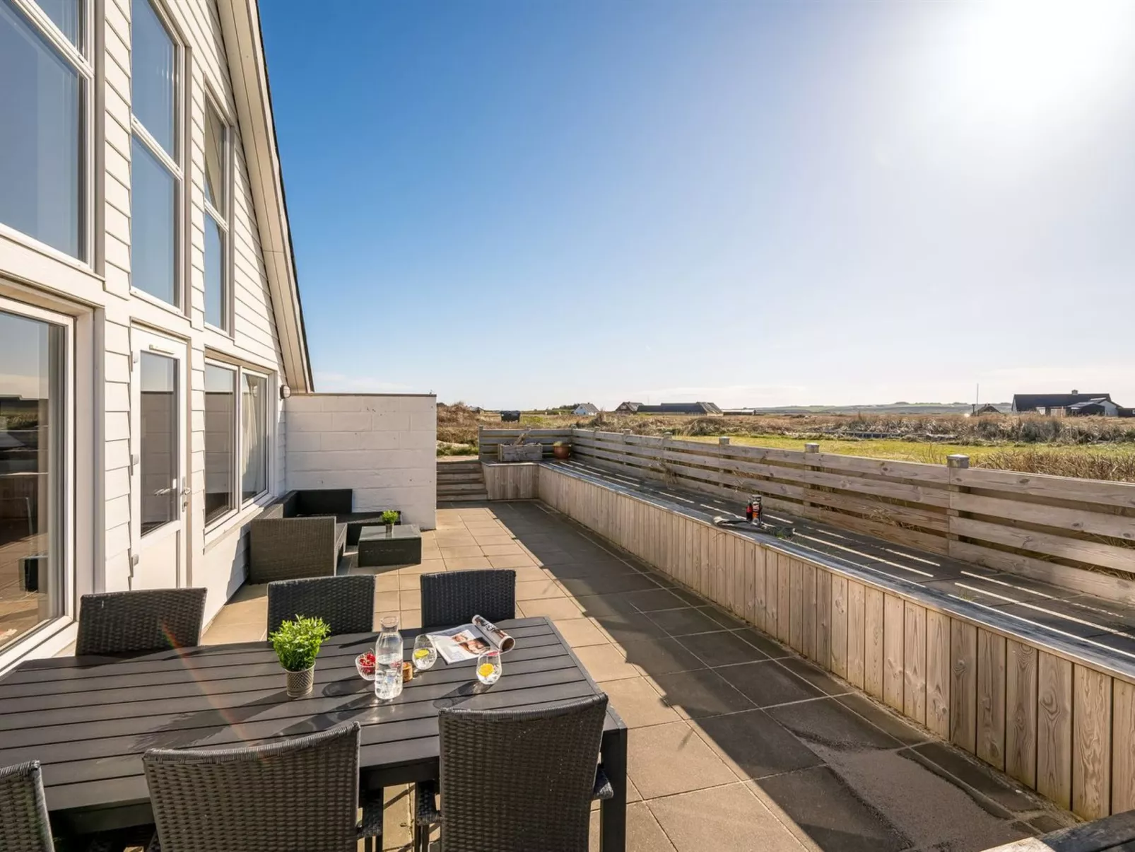 "Luzy" - 75m from the sea-Buiten