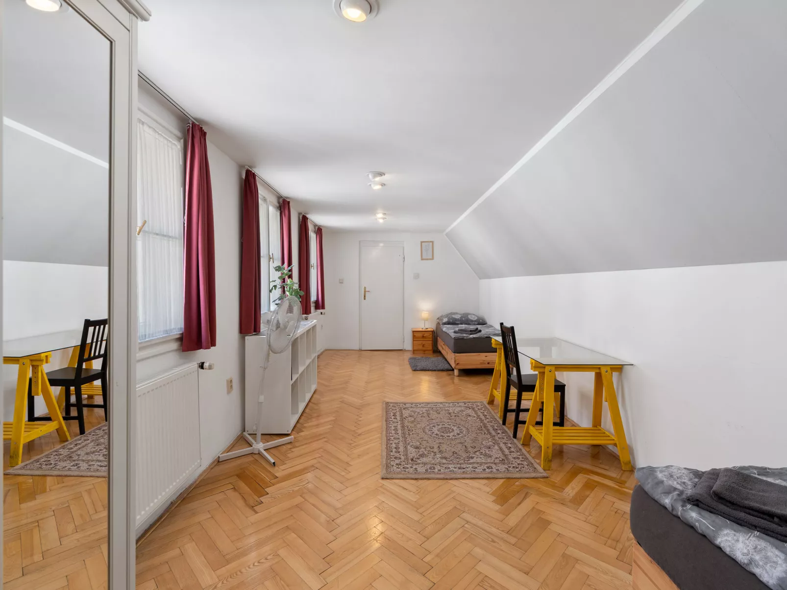 Old Town home-Binnen