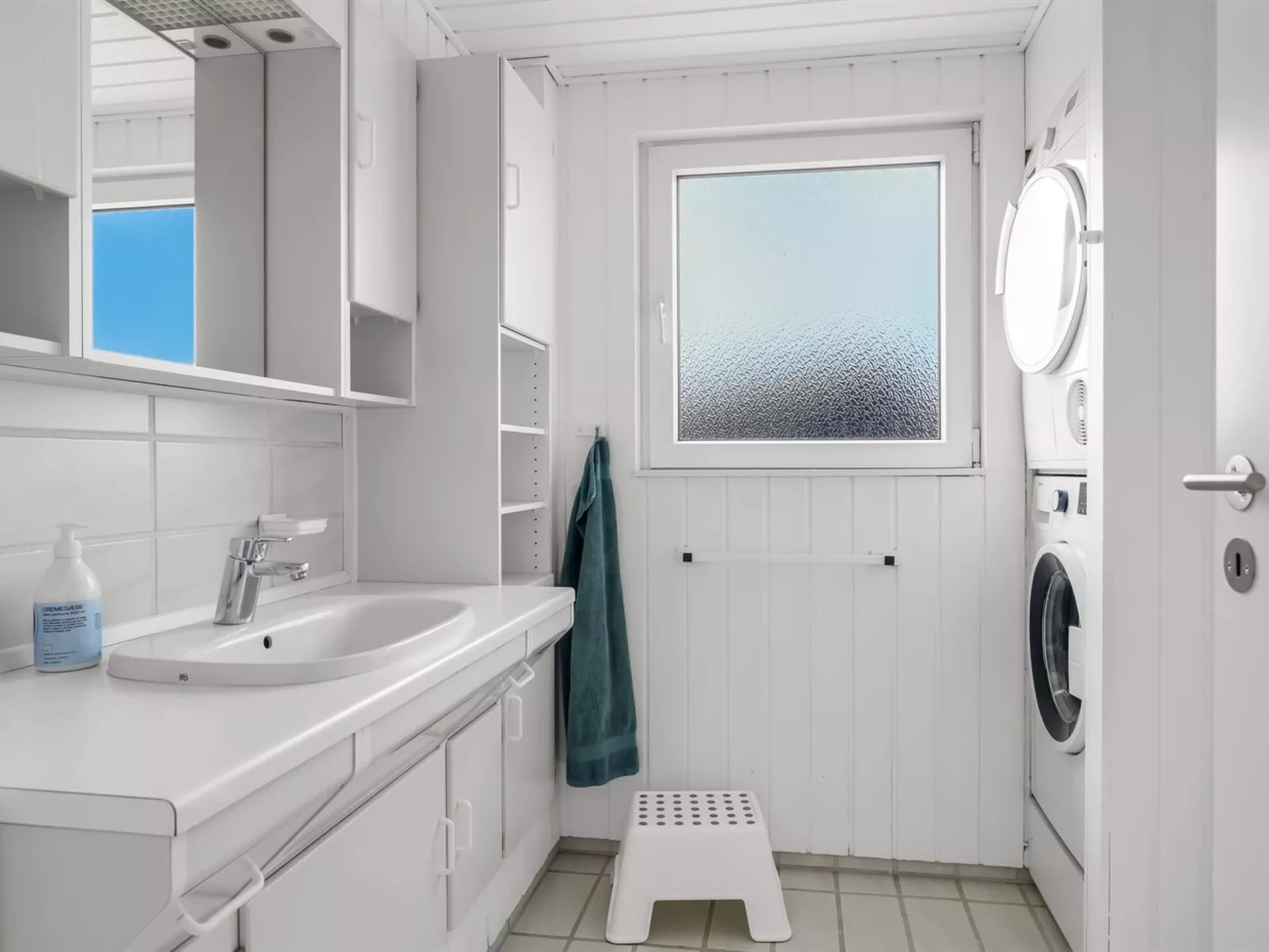 "Myrte" - 300m from the sea-Binnen