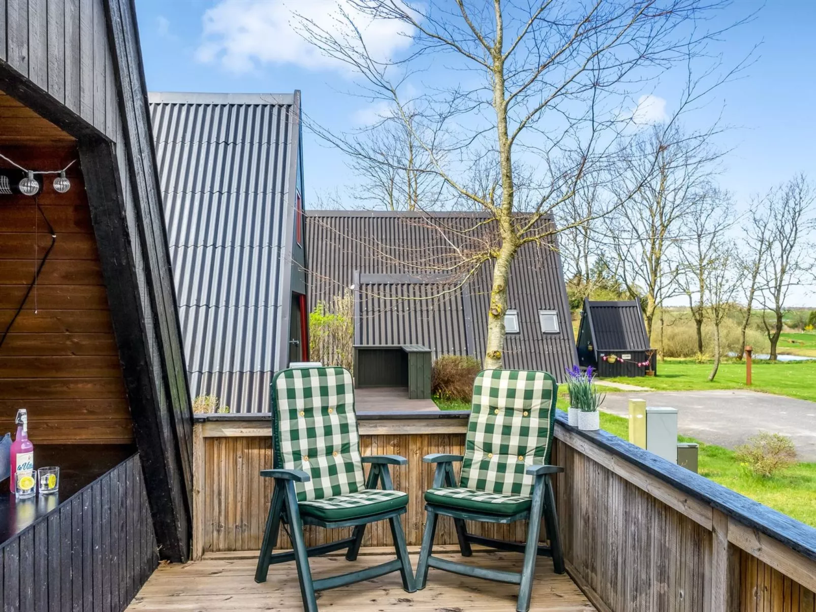 "Erly" - 18km to the fjord-Buiten