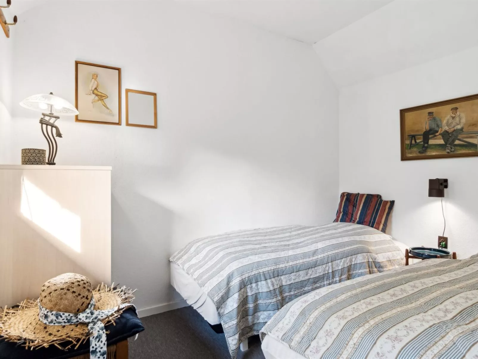 "Emeli" - 100m from the sea-Binnen