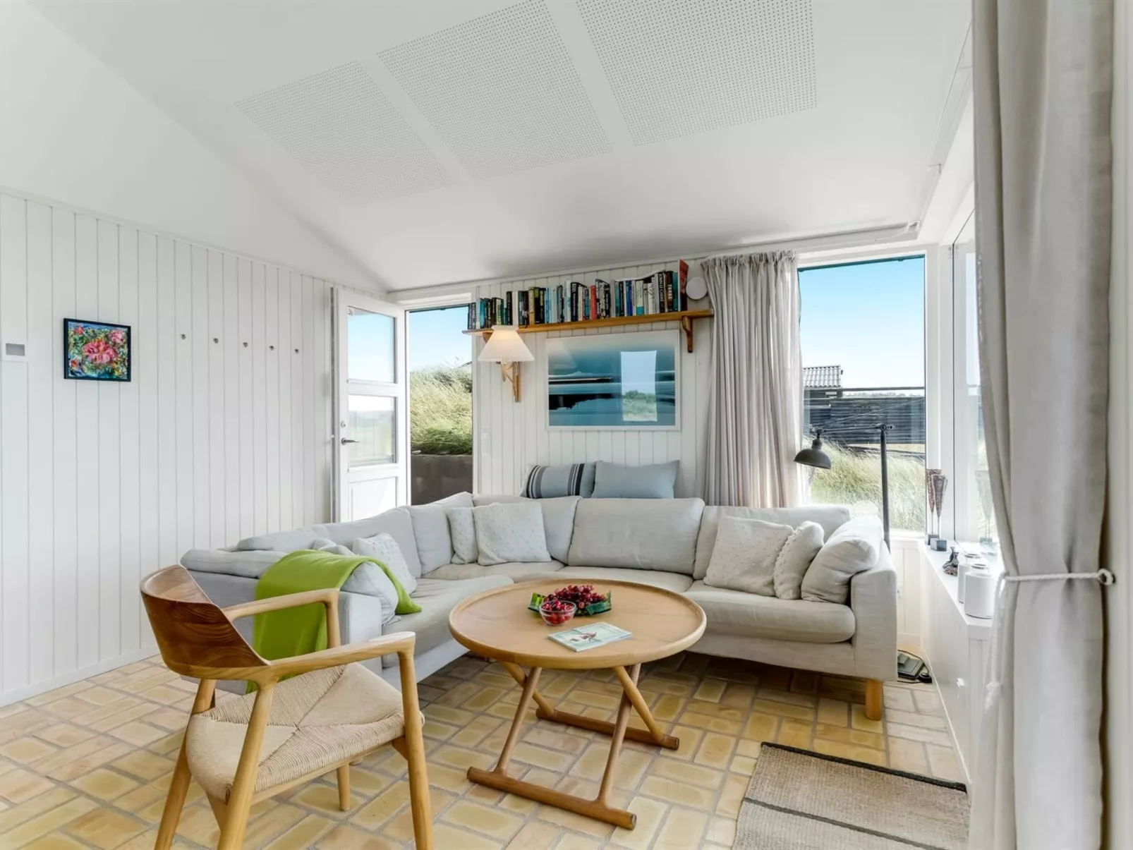 "Zina" - 50m from the sea-Binnen