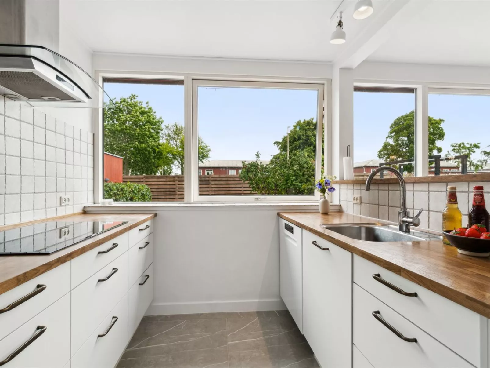 "Simon" - 1km from the sea-Binnen