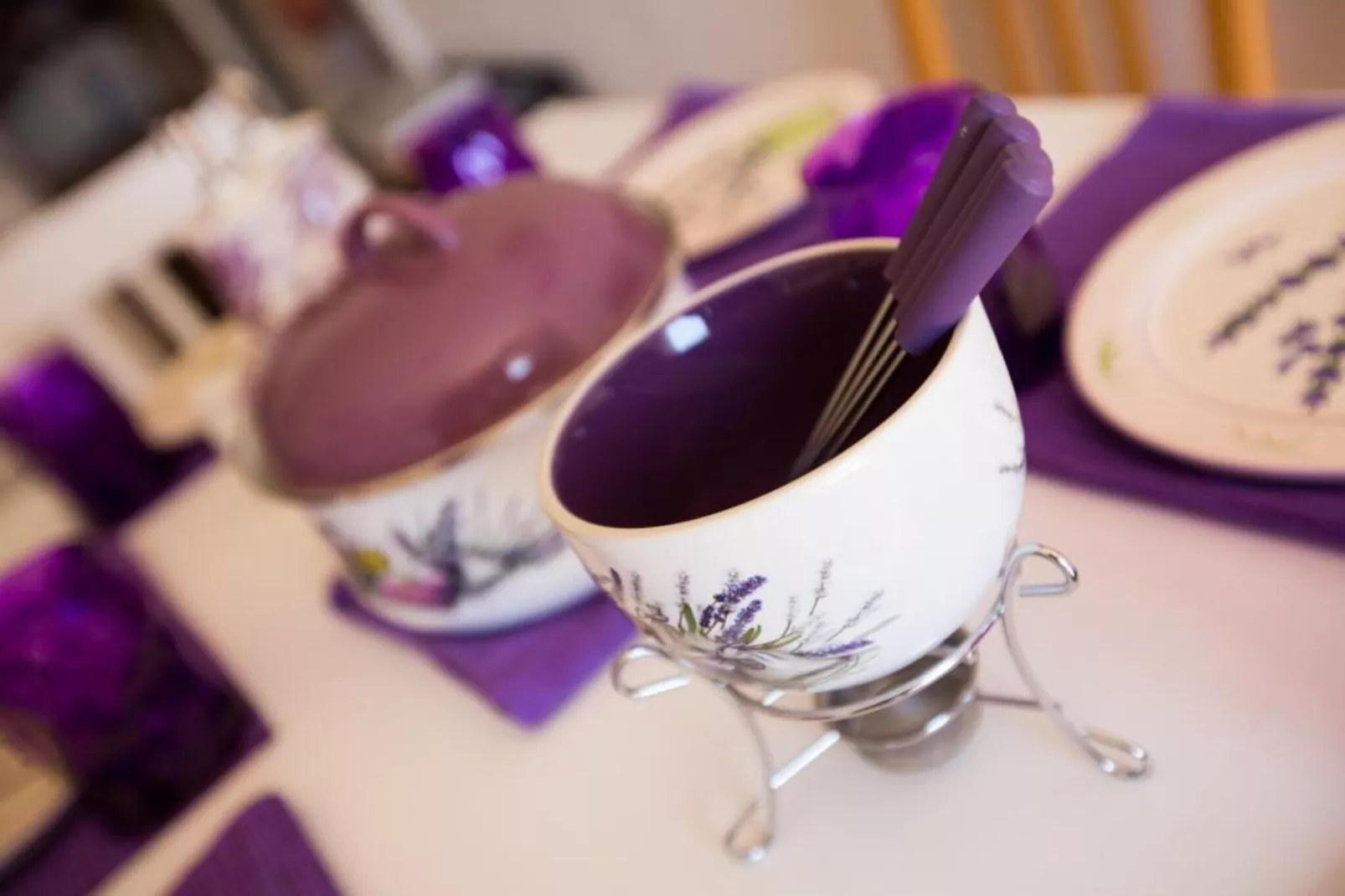 Guest House Gugily- Twin Room with Shared Bathroom and City View (4)-Sfeer