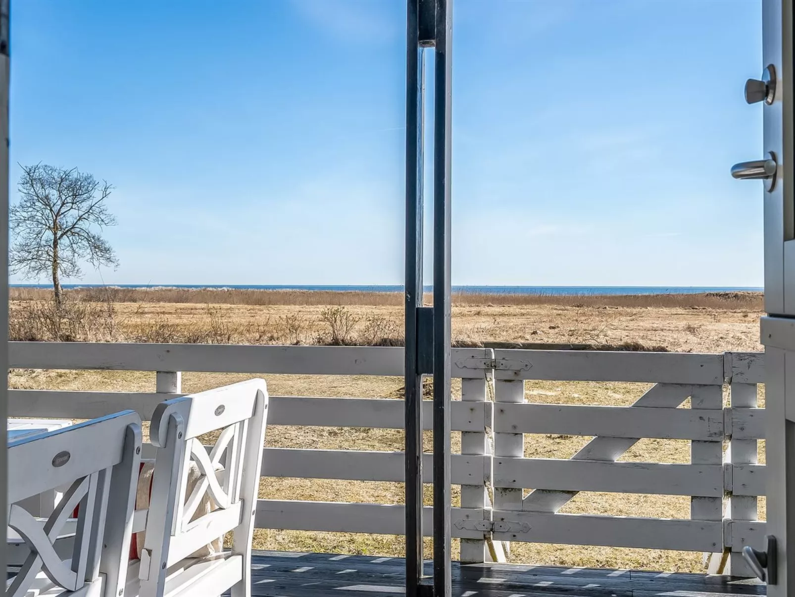 "Jaike" -  from the sea-Buiten