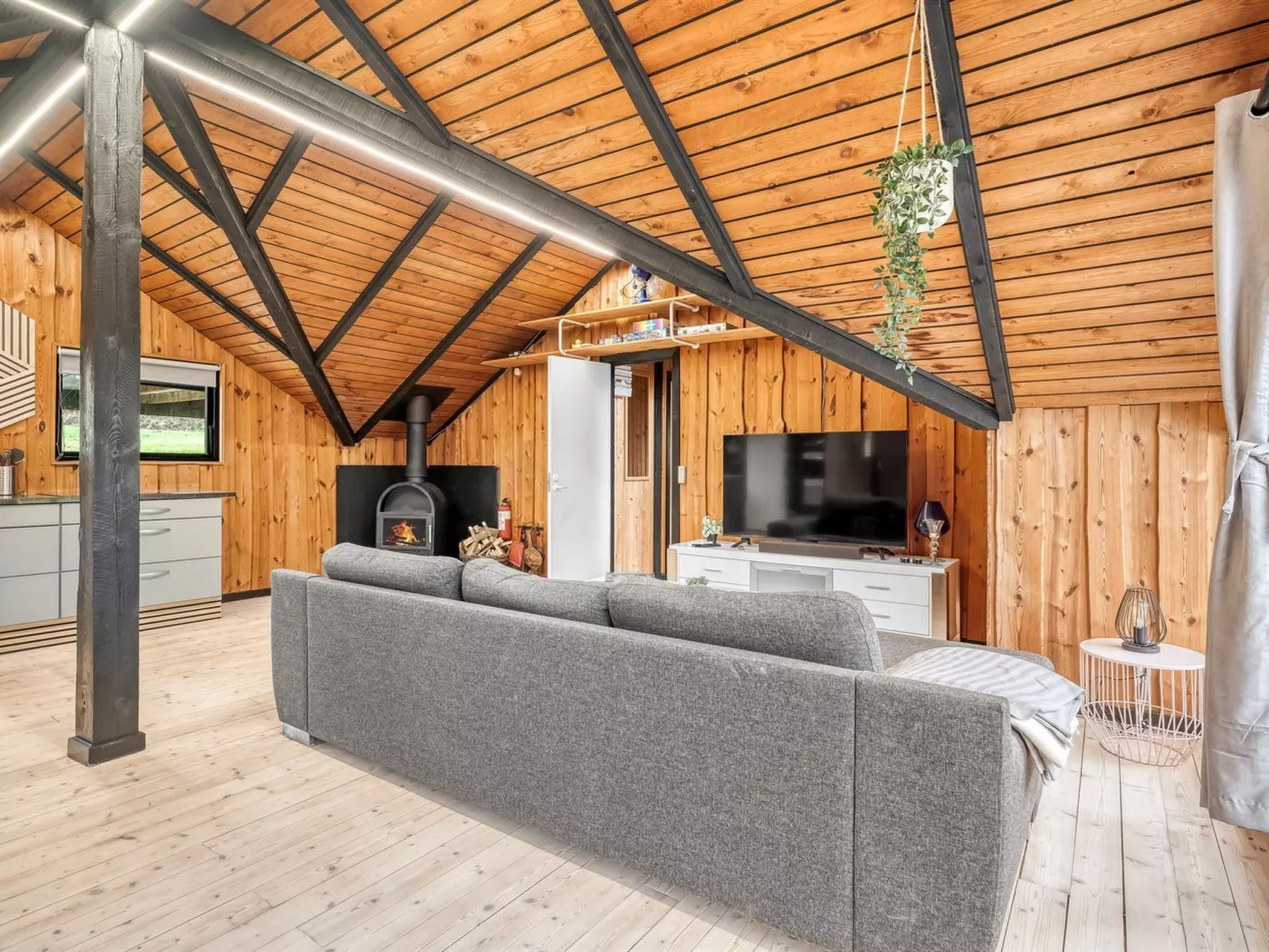 "Jantje" - 500m to the fjord-Binnen