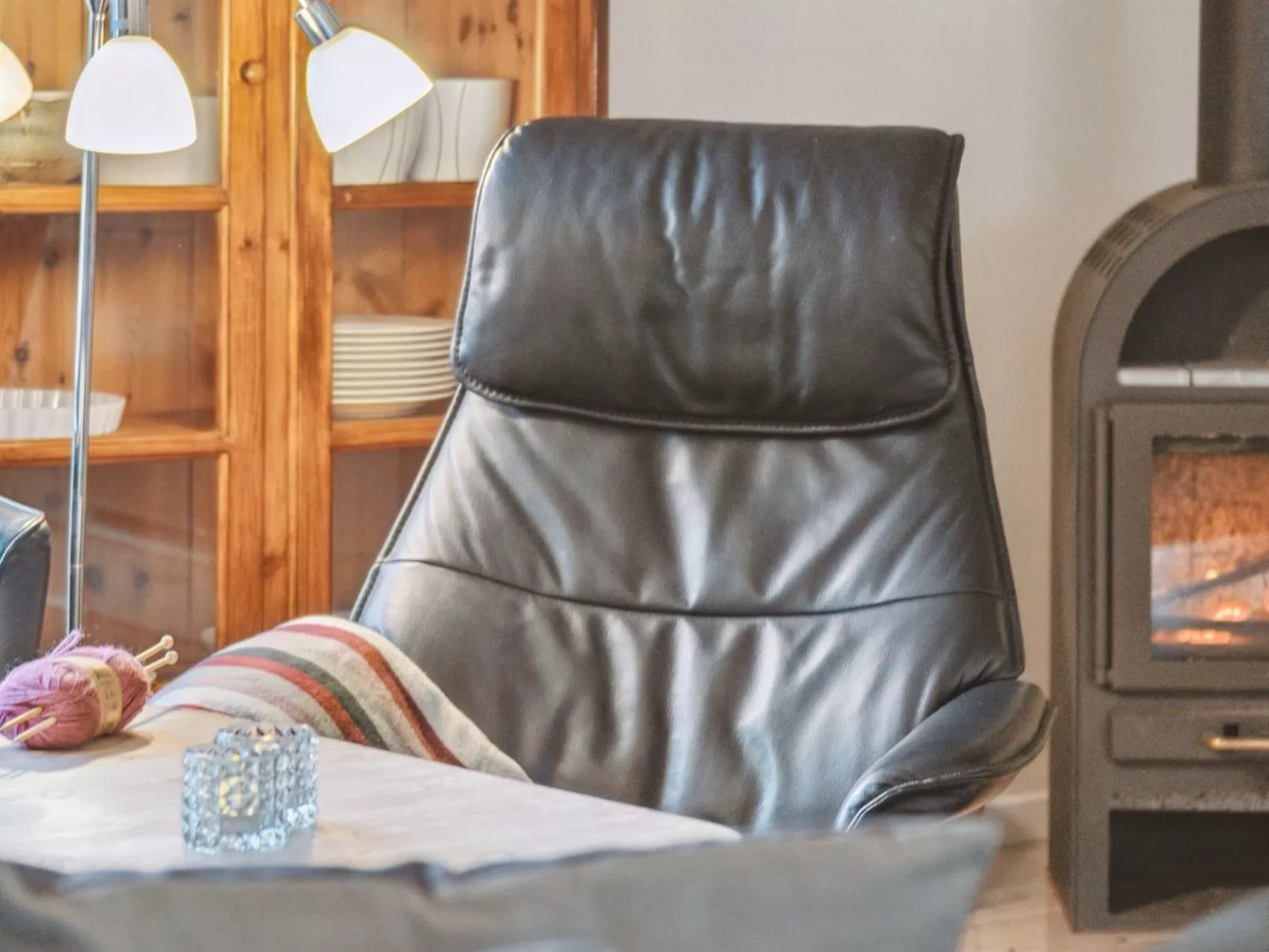 "Tomine" -  from the sea-Binnen