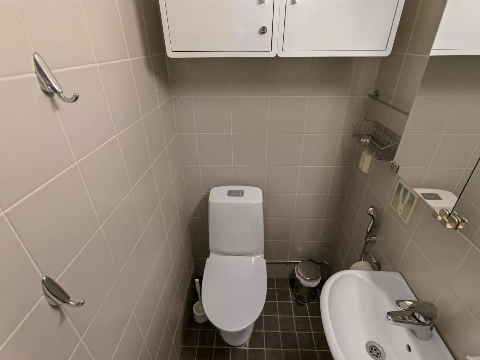 Hankipolku 7b / ukuli-Binnen