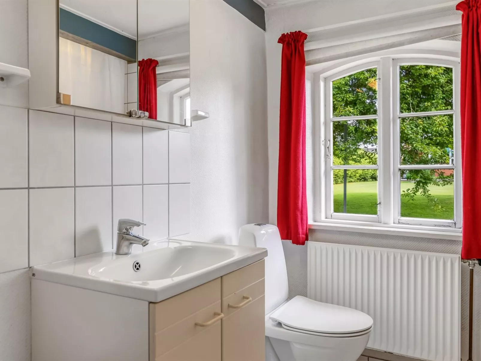 "Tuki" - 10km from the sea-Binnen