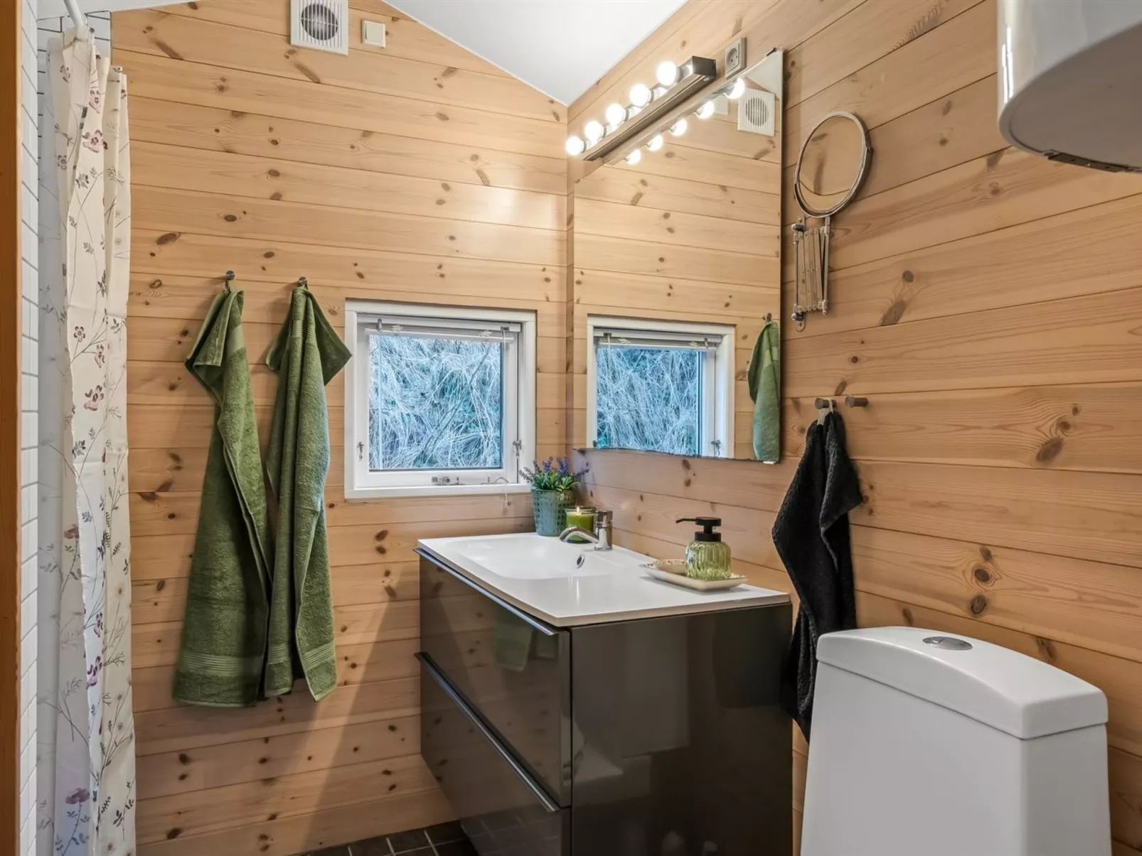 "Annemone" - 900m from the sea-Binnen