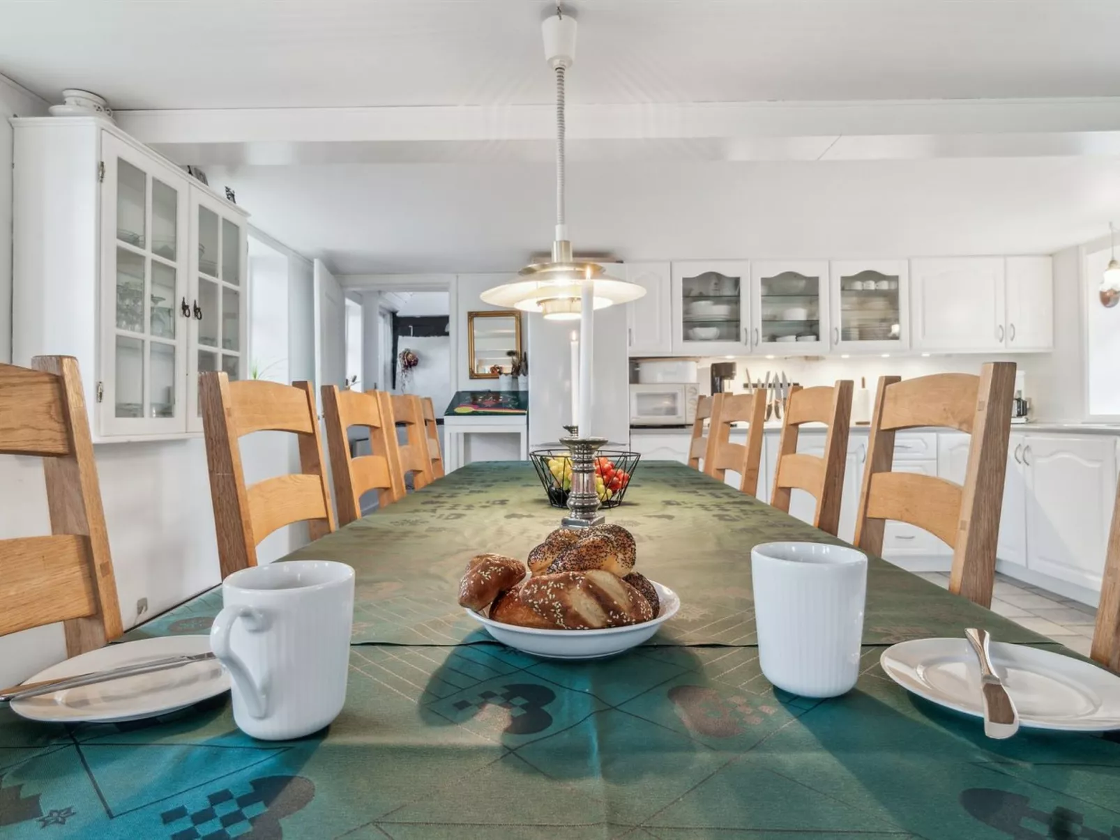 "Bena" - 2km from the sea-Binnen