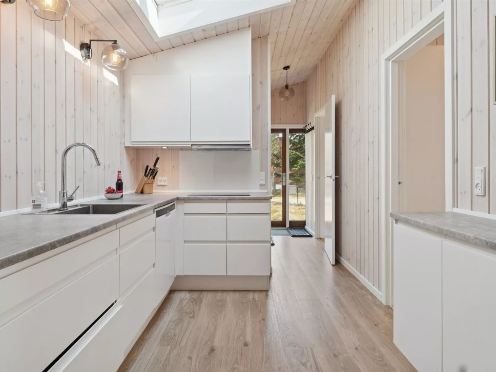 "Ahti" - 340m from the sea-Binnen