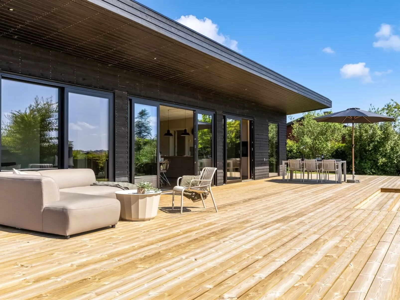 "Edvia" - 200m to the fjord-Buiten