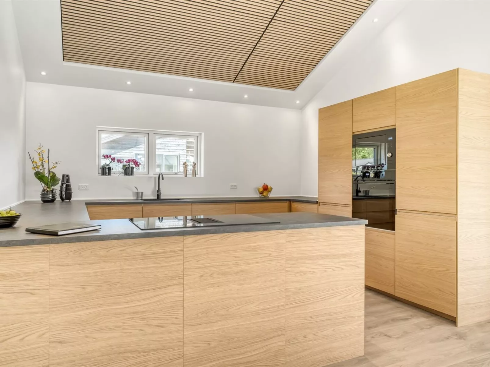 "Mads" - 700m from the sea-Binnen