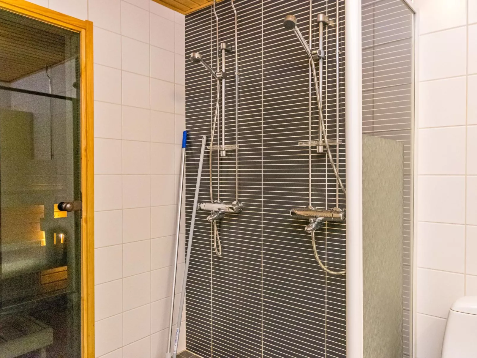 Länsirinne e 20-Binnen