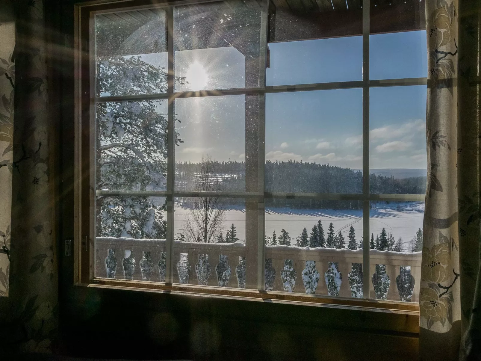 Aurinkoalppi 12a paritalon yläkerta-Binnen