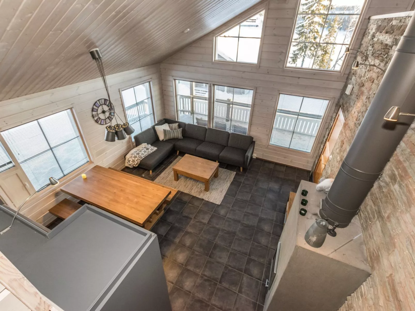 Aurinko-saaga 6 paritalo-Binnen