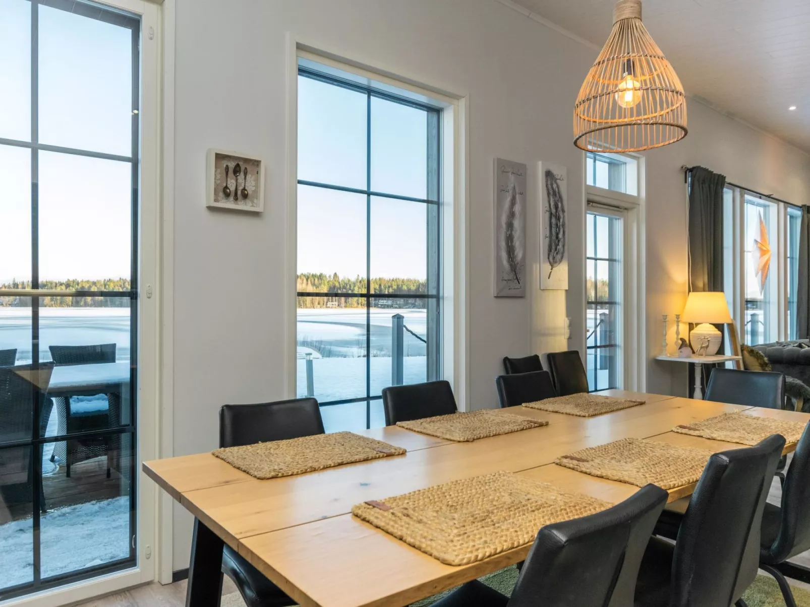 Villa karhentimantti-Binnen