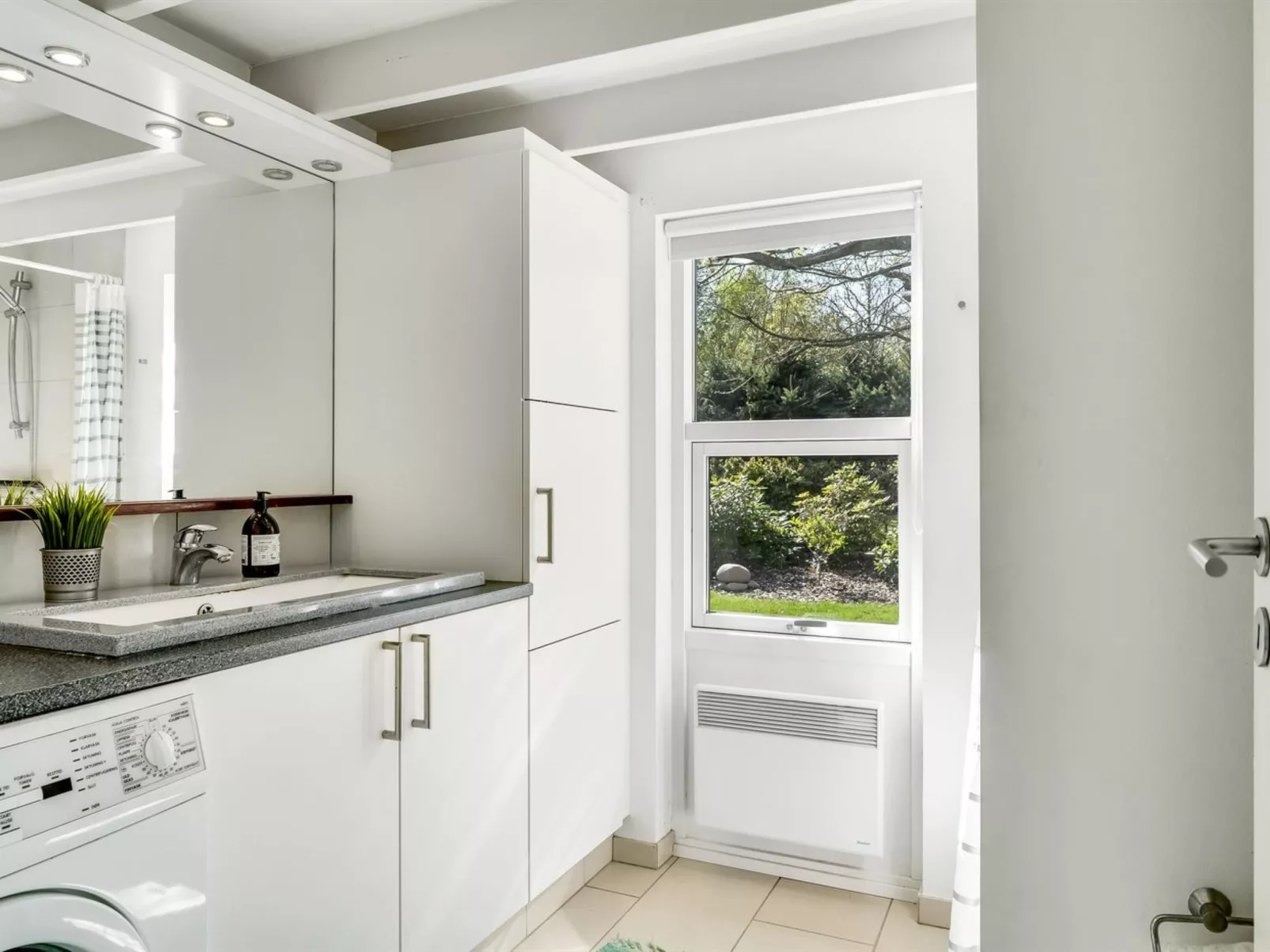 "Valentin" -  from the sea-Binnen