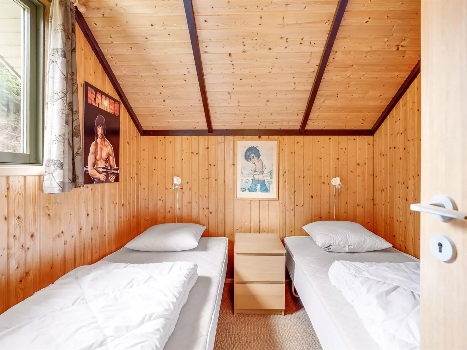 "Ovine" - 900m from the sea-Binnen