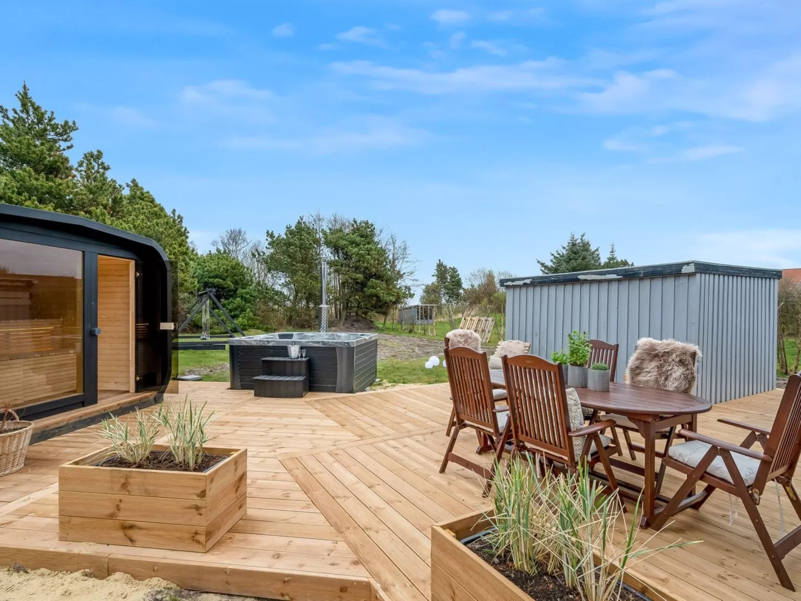 "Heike" - 700m to the fjord-Buiten