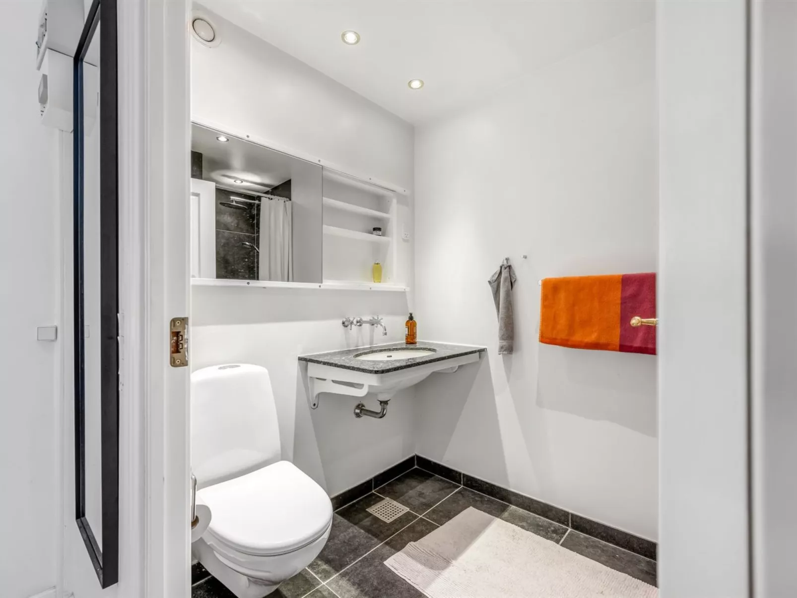 "Epiphania" - 130m from the sea-Binnen