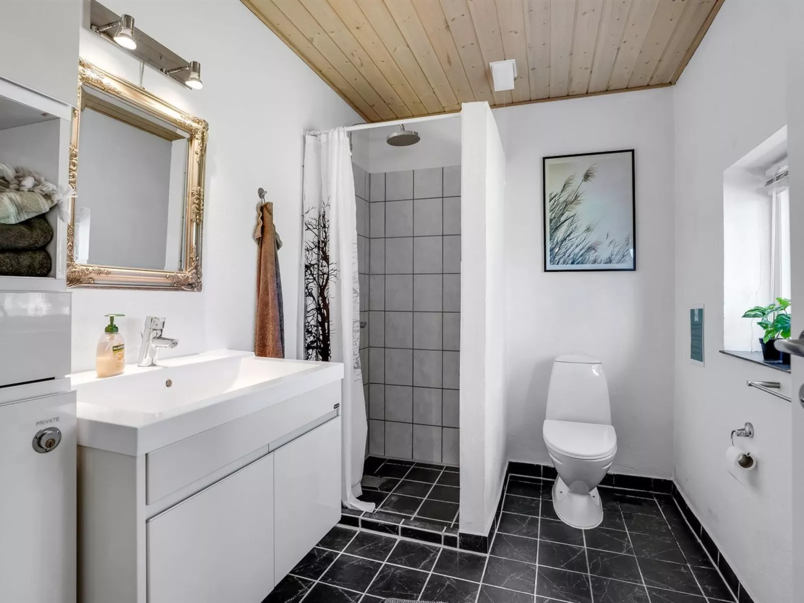 "Helin" - 800m from the sea-Binnen