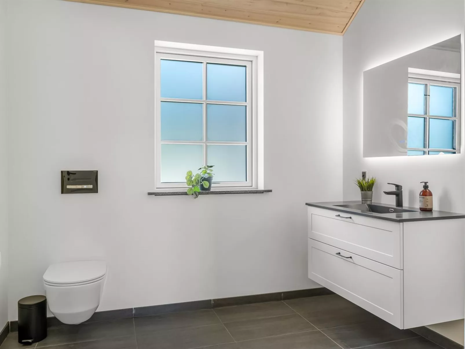 "Osa" -  from the sea-Binnen