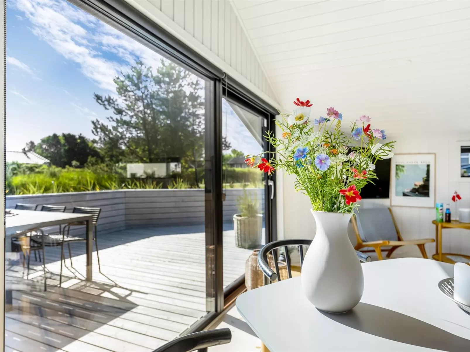 "Verner" - 990m from the sea-Binnen